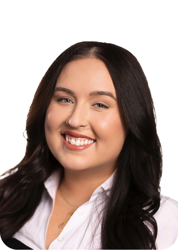 LAURA PARISI Headshot